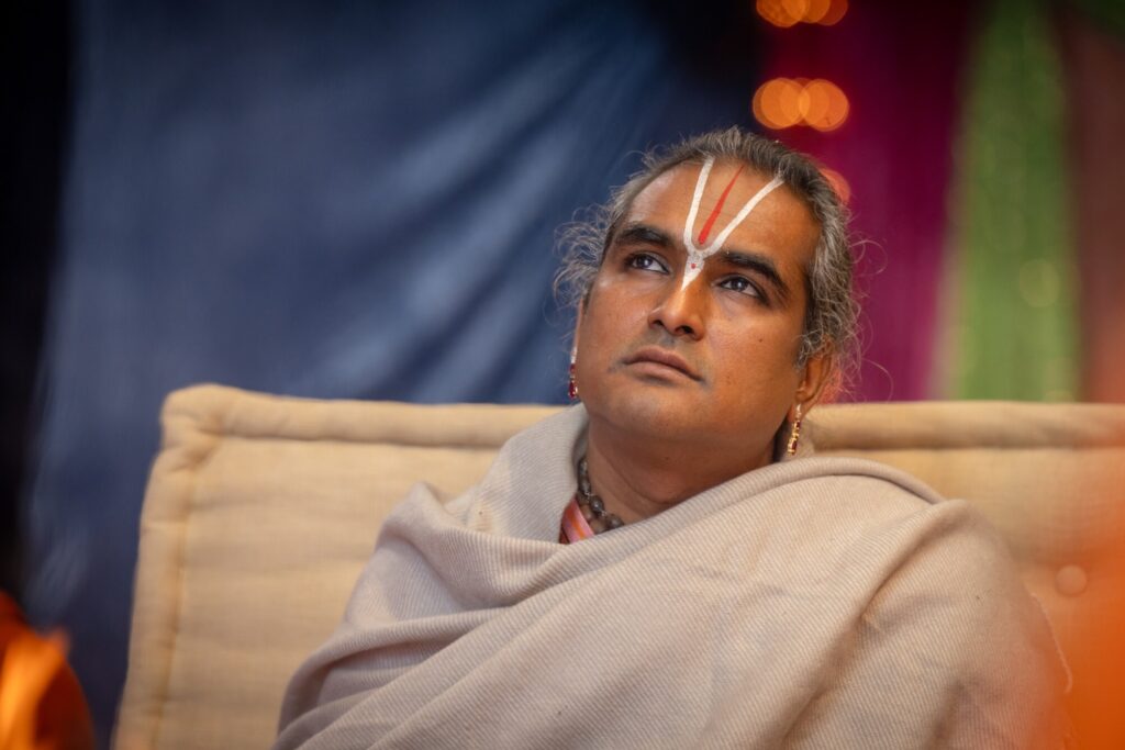 Bhakti Marga - Paramahamsa Vishwananda
